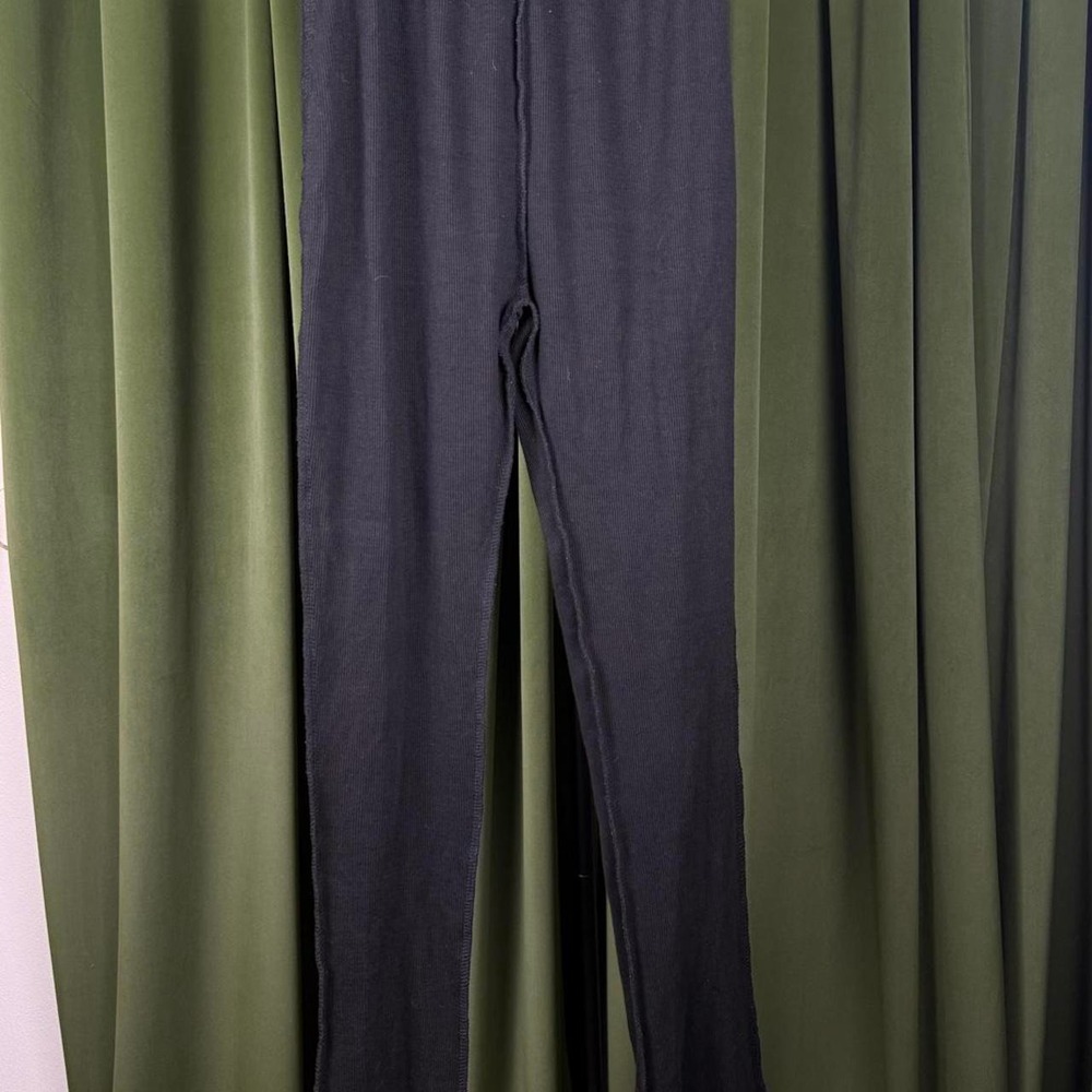 PrettyLittleThing Black Ribbed Flare Leggings US 4 Women High Waisted Rib Knit
